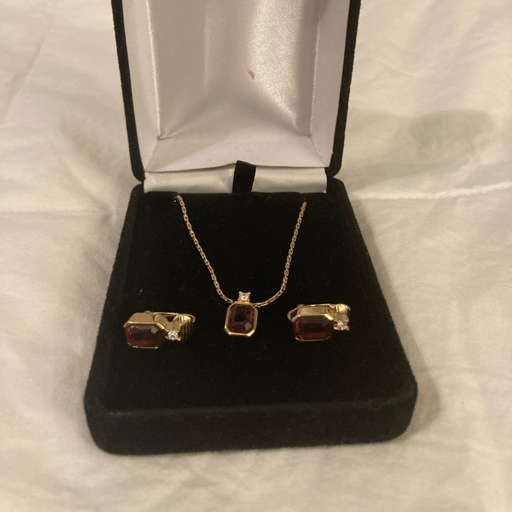 Christian Dior Vintage Gold Plated Faux Amethyst Diamonds Necklace/Earring Set